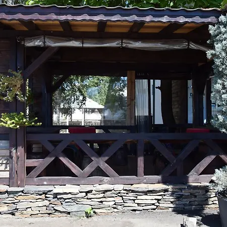 Homestay Guest Lina *