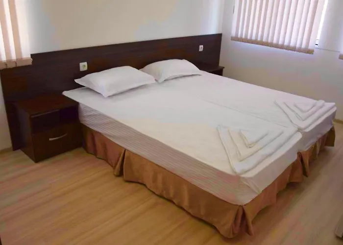 Guest Lina Homestay *